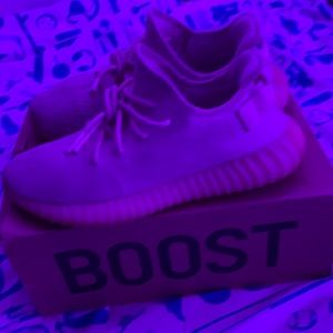 Size 8.5 butter yeezys